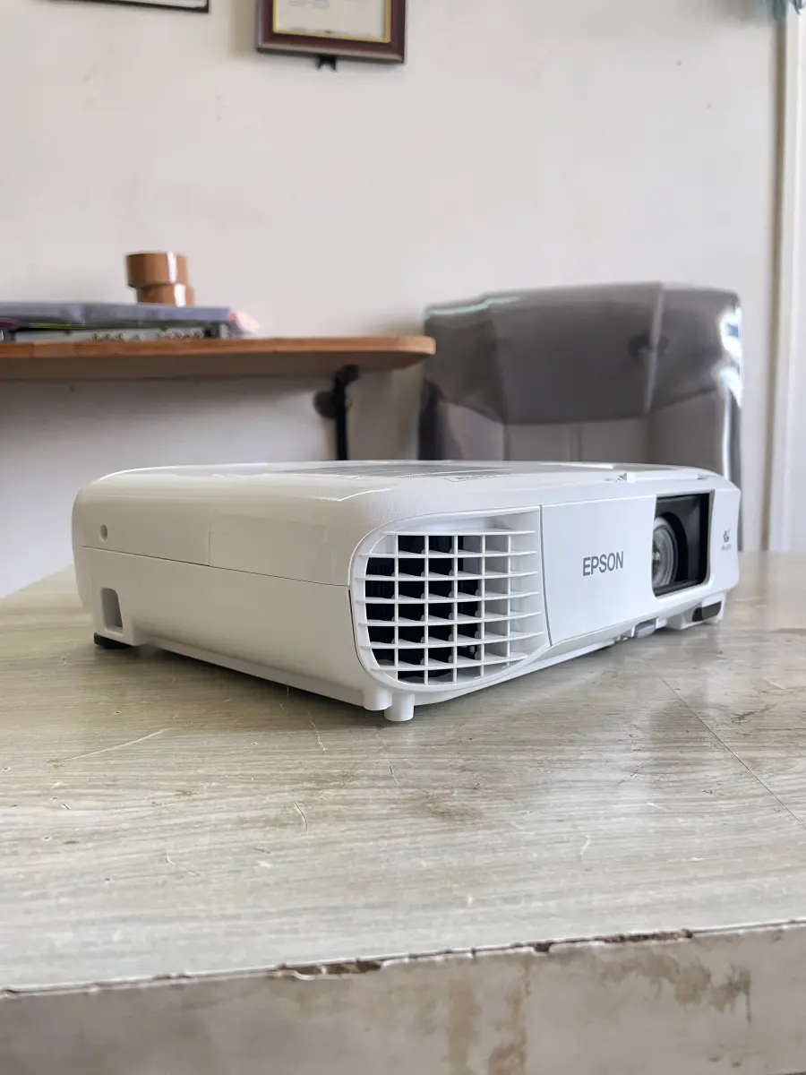 Epson projector with built-in speaker